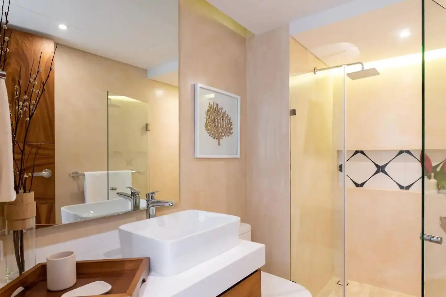 Central Park Lagunas - Luxury Modern Condo With Kitchen 툴룸 아파트호텔