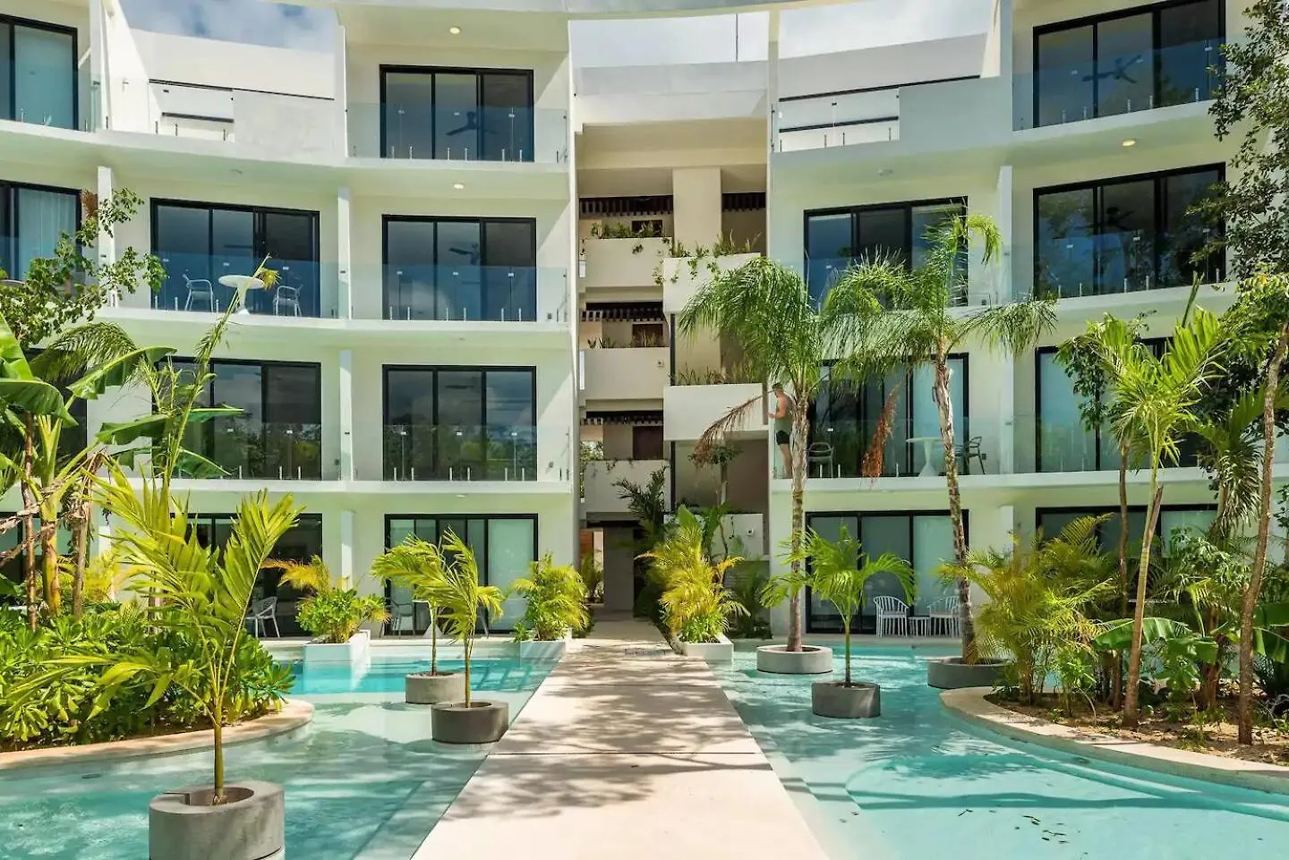 Central Park Lagunas - Luxury Modern Condo With Kitchen 툴룸